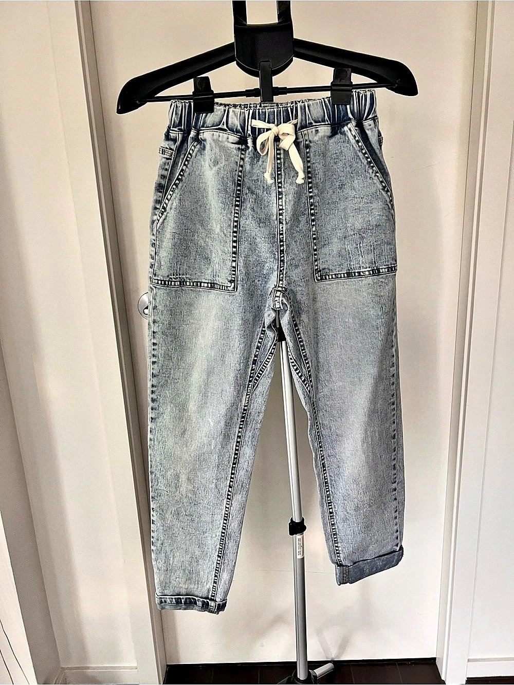 Boyfriend Jeans in Blue Size Small Like New